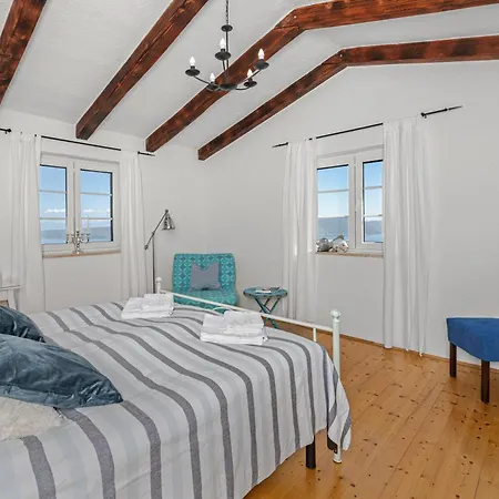 Riba Vila Labin (Istria)